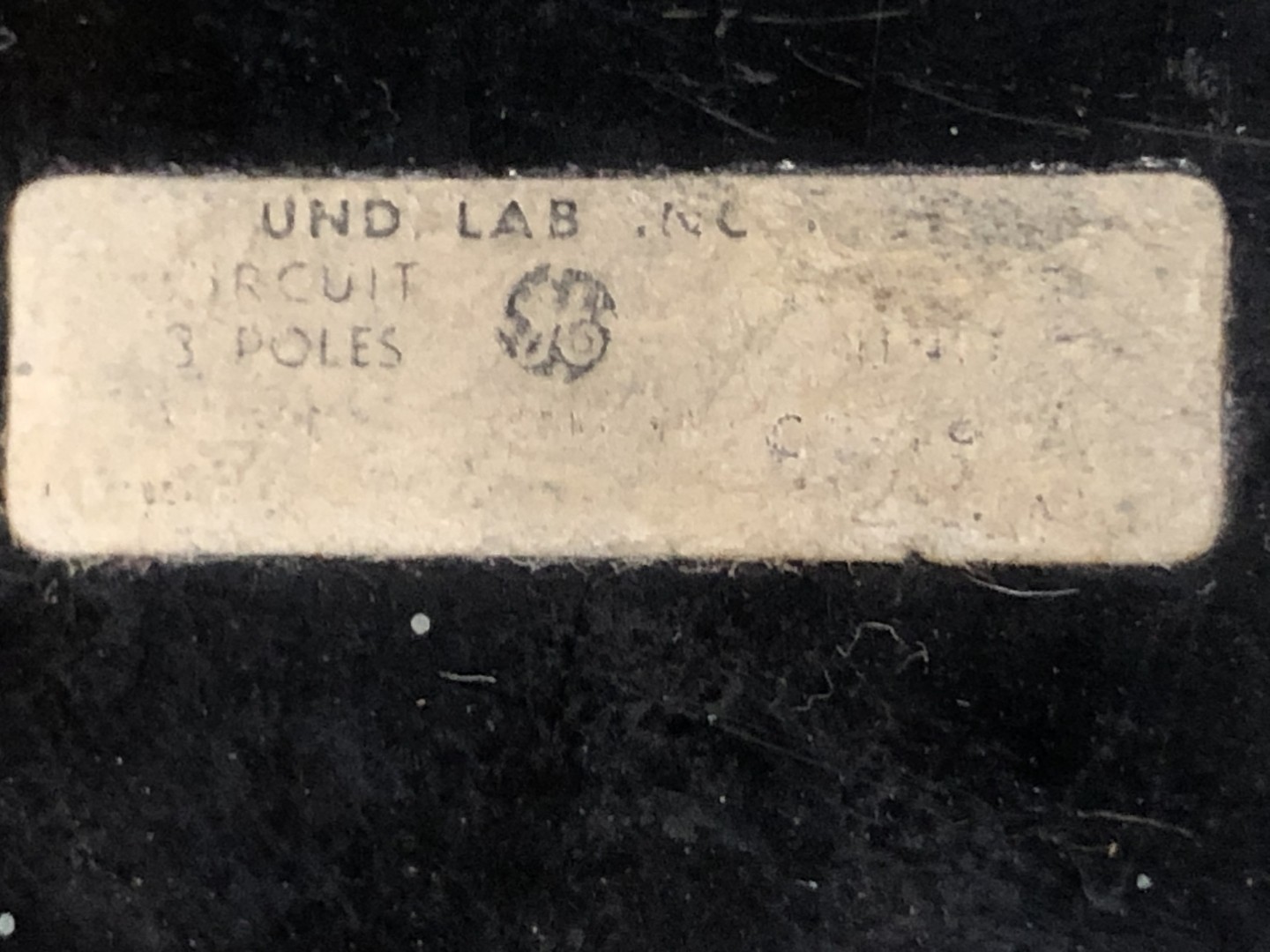 General Electric TF136015 15 Amp, 3 Pole, 600 volts Circuit Breaker