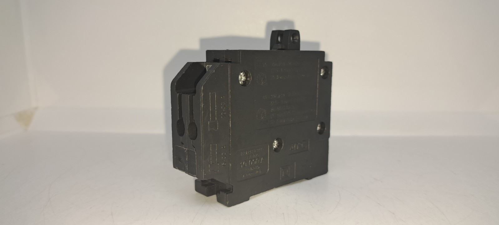 Square D HOMT1520 15 Amp 20 Amp 1 Pole 120/240V Tandem Circuit Breaker NEW