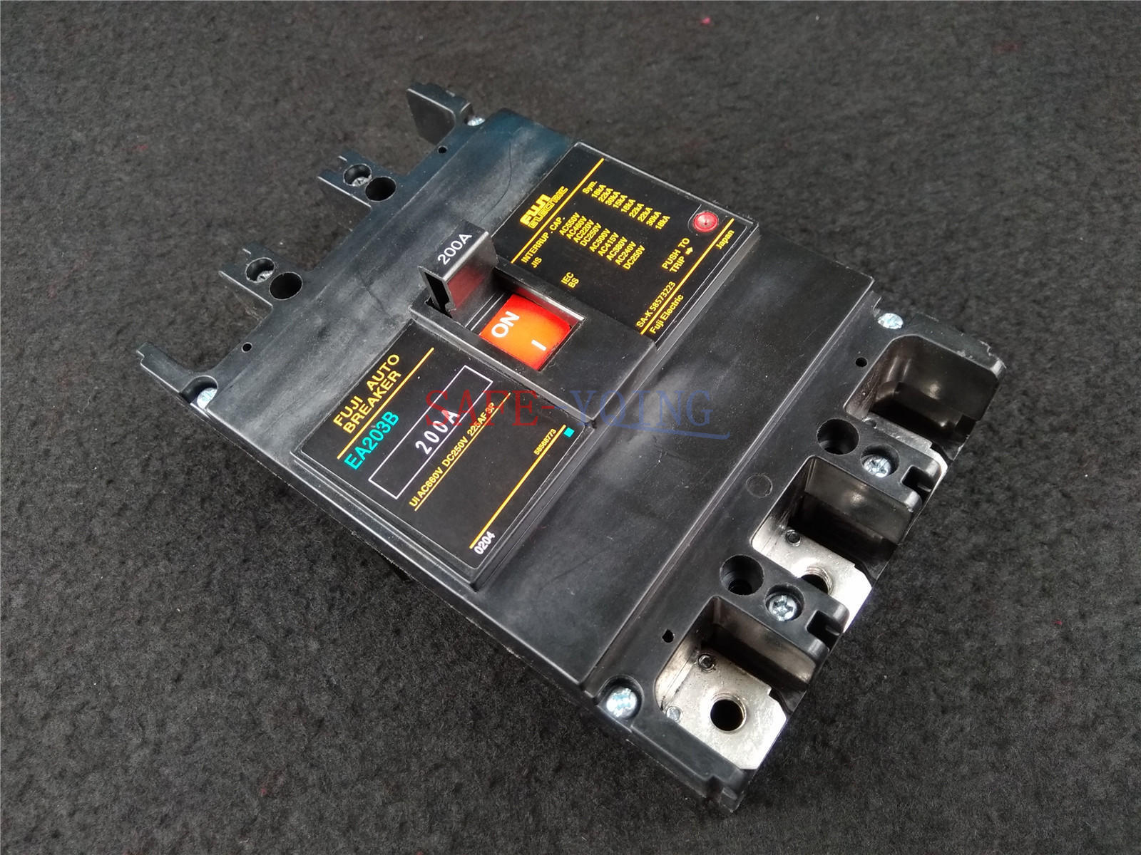 ONE New Fuji EA203B Automation Auto Circuit Breaker 200A/690V 3P