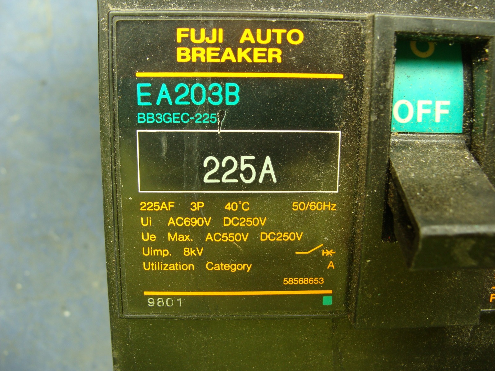 FUJI EA203B 225 AMP CIRCUIT BREAKER 3 POLE 690VAC / 250VDC