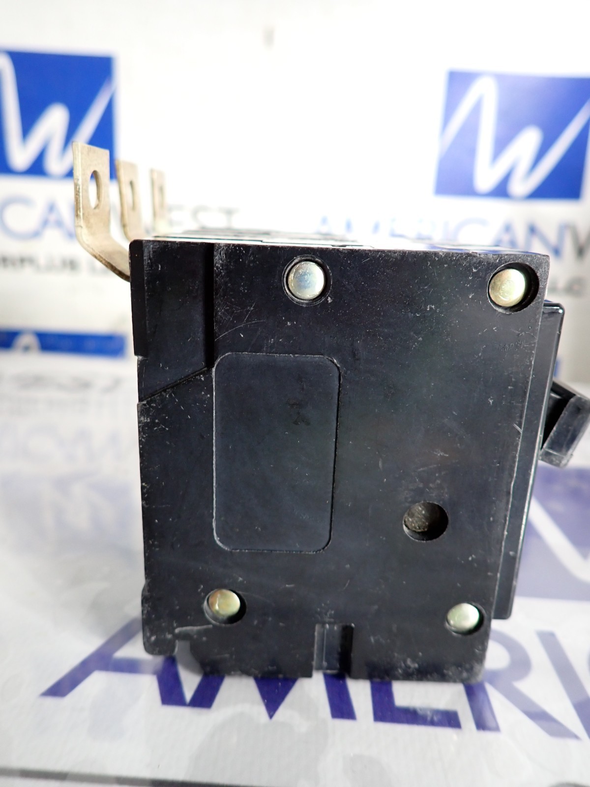 Eaton BAB3100H 100 Amp 10kA 240 VAC 3 Pole Type BA Bolt-On Circuit Breaker