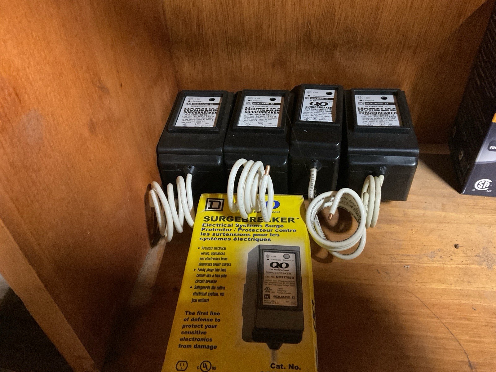 SQUARE D HOM2175SB HOMELINE 1″ SURGE BREAKER/PROTECTOR/ARRESTER 175VAC MAX NEW