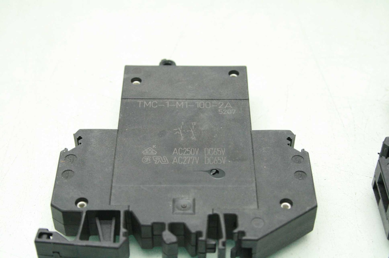 2 Phoenix Contact TMC-1-M1-100 Thermomagnetic Circuit Breakers 1A & 2A