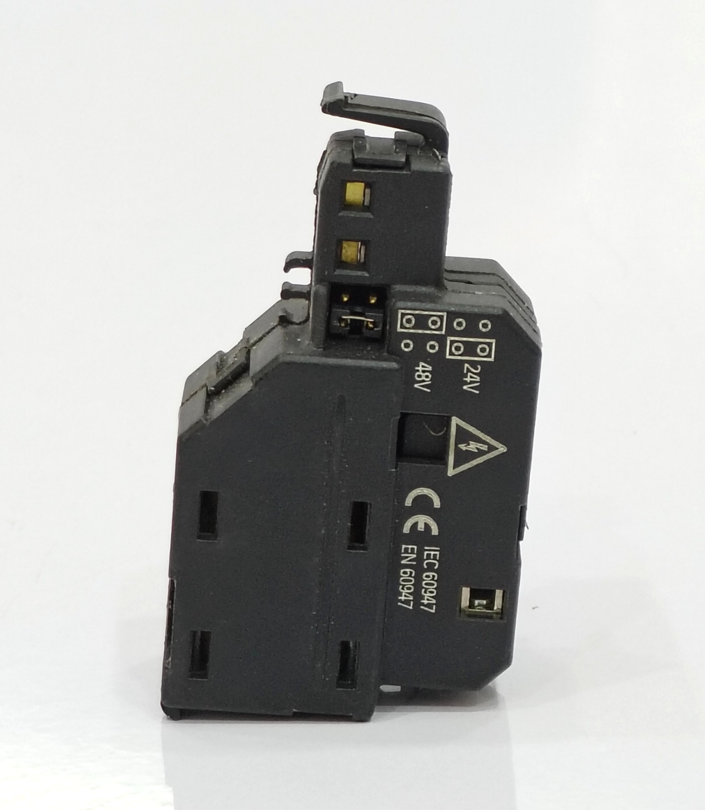 SIEMENS 3VT9100-1SC00 SHUNT TRIP UNIT 24/48V AC/DC