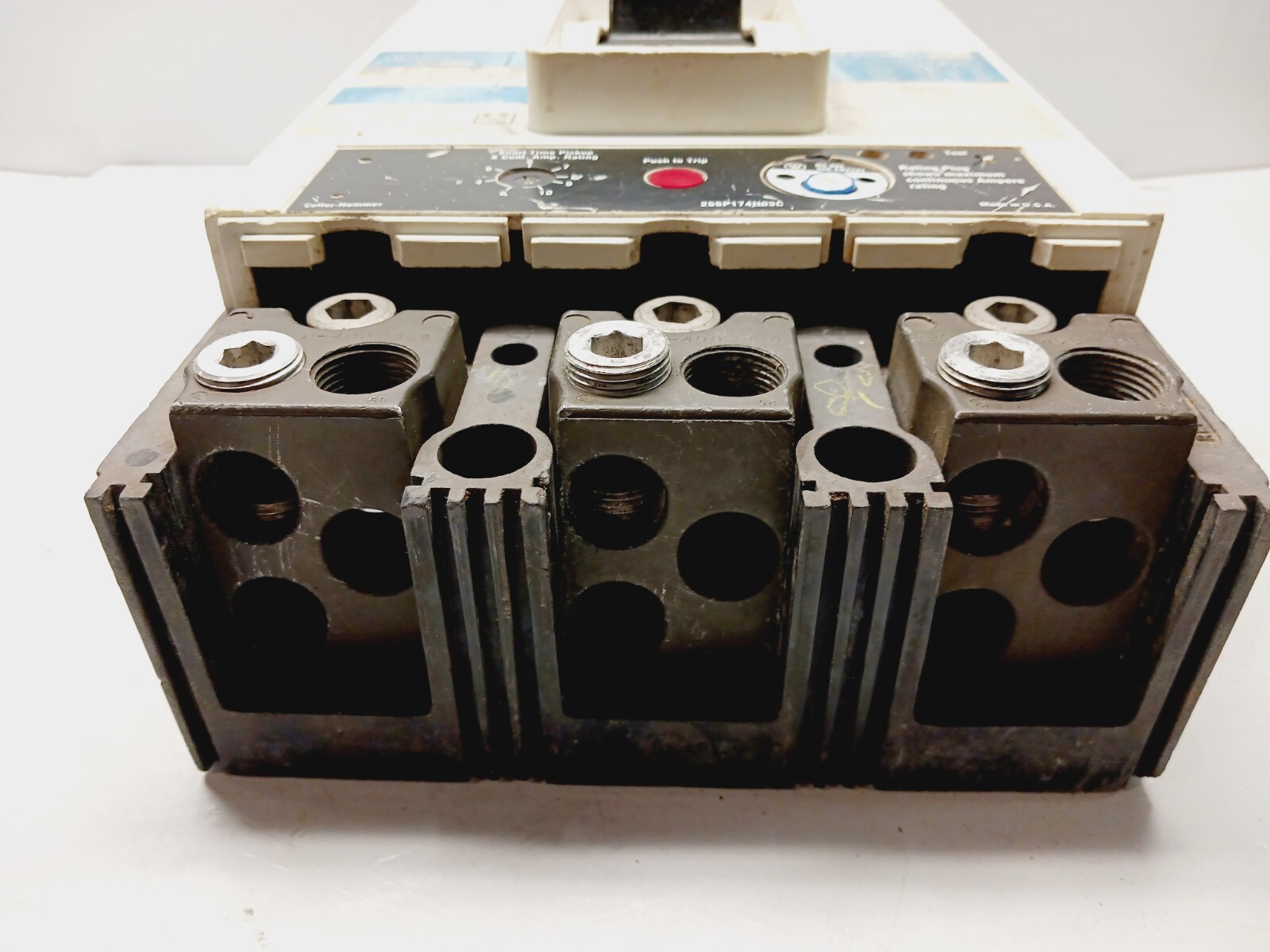 Westinghouse 800 Amp Circuit Breaker 3 Pole 600 VAC MDS3800F