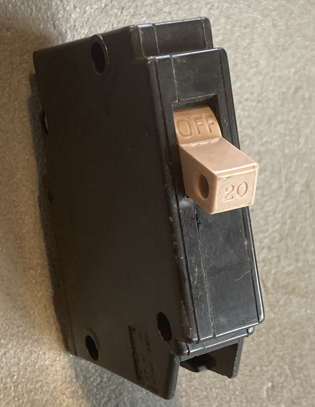 CH120 Cutler-Hammer Type CH 1 Pole 20 Amp 120v METAL FOOT / USED (No notch)