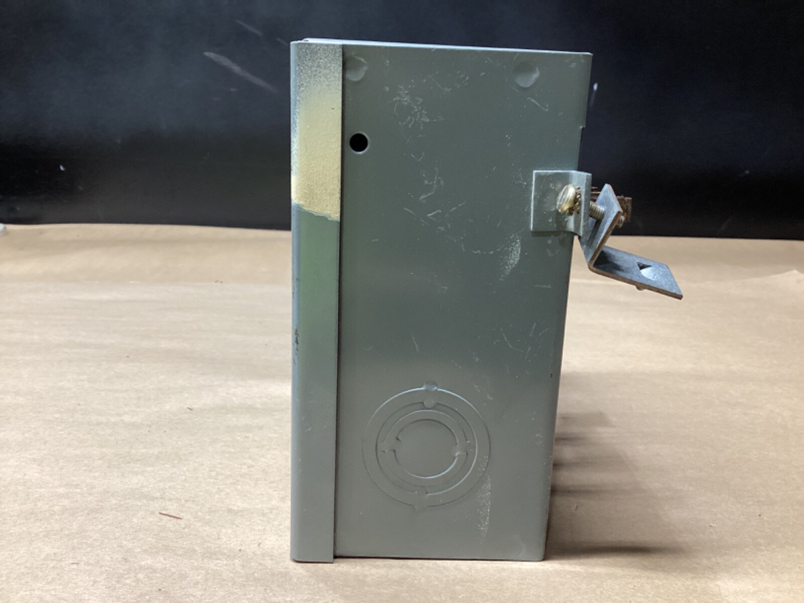 Square D PTB-14 100 amp Plug in Busway Tap Box 600 volt #113G111PR7*CO