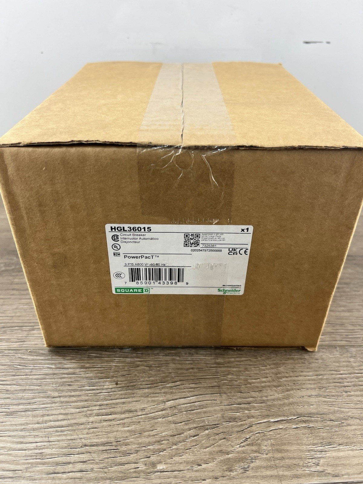 New Stock Schneider Electric Square D PowerPactT HGL36015 15 Amp Breaker S7