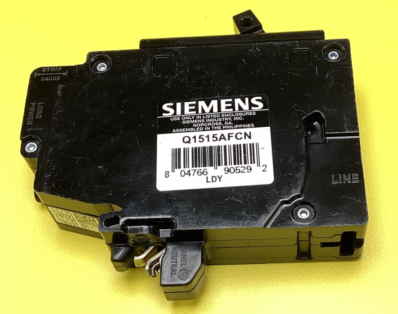 New Circuit Breaker Siemens Q1515AFCN 15/15 Amp AFCI Plug-On Neutral