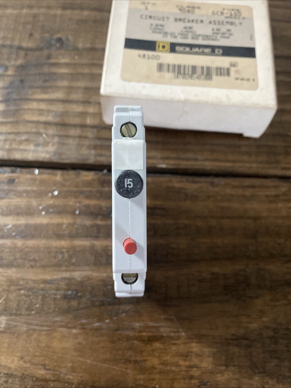 Square D 9080 GCB-150 Circuit Breaker / 15A 125VAC 65VDC Series B / 15 Amps
