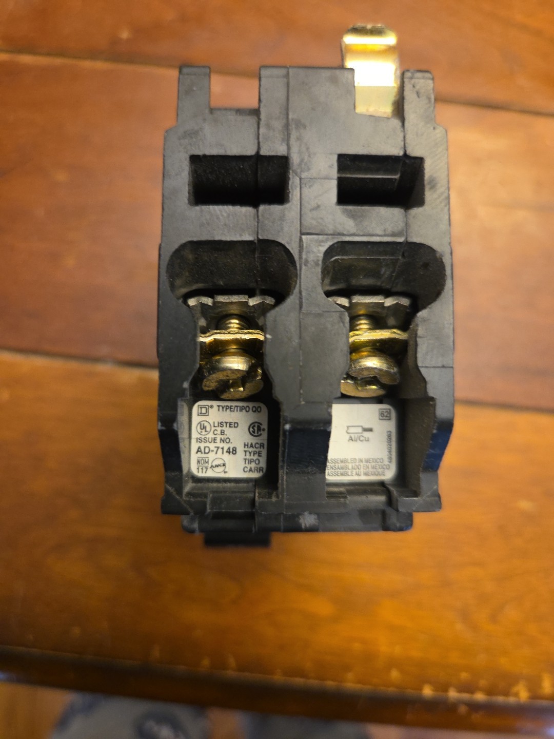 Square D QO225