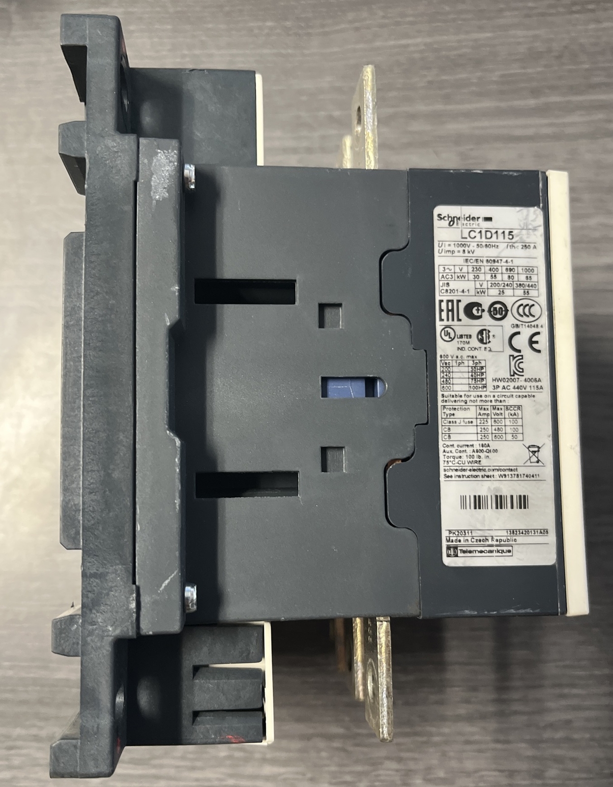 Schneider LC1 D115BD 3P 115A 24VDC Coil Contactor 75HP 460V
