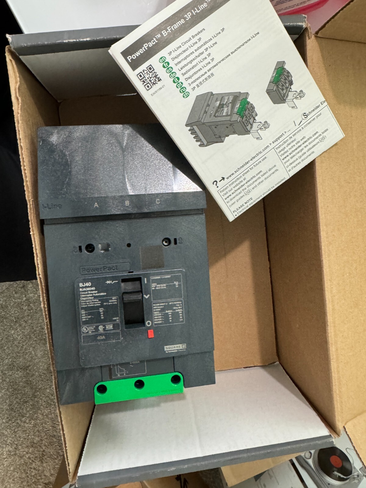 Square D BJA36040 3 Pole, 40 Amp, BJ40 600V Circuit Breaker