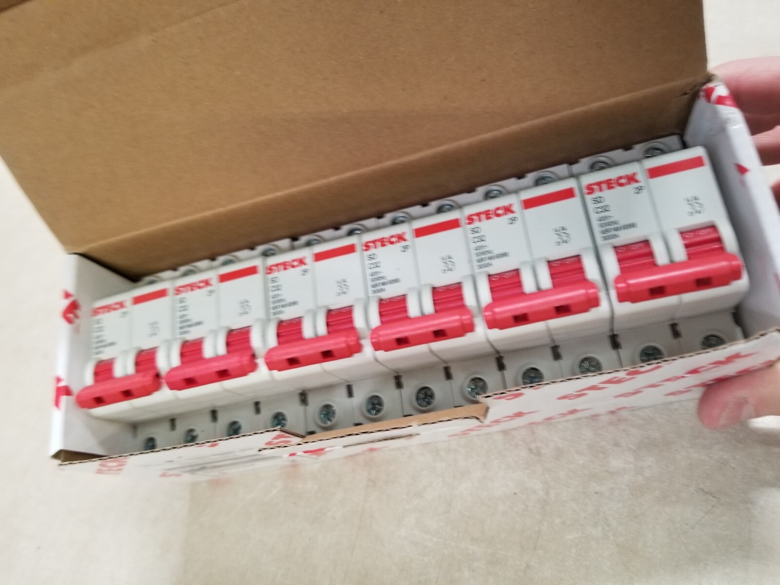 Steck SD62 Mini Interrupter 32A 2P Circuit Breaker SDD62C32 – Box Of 6