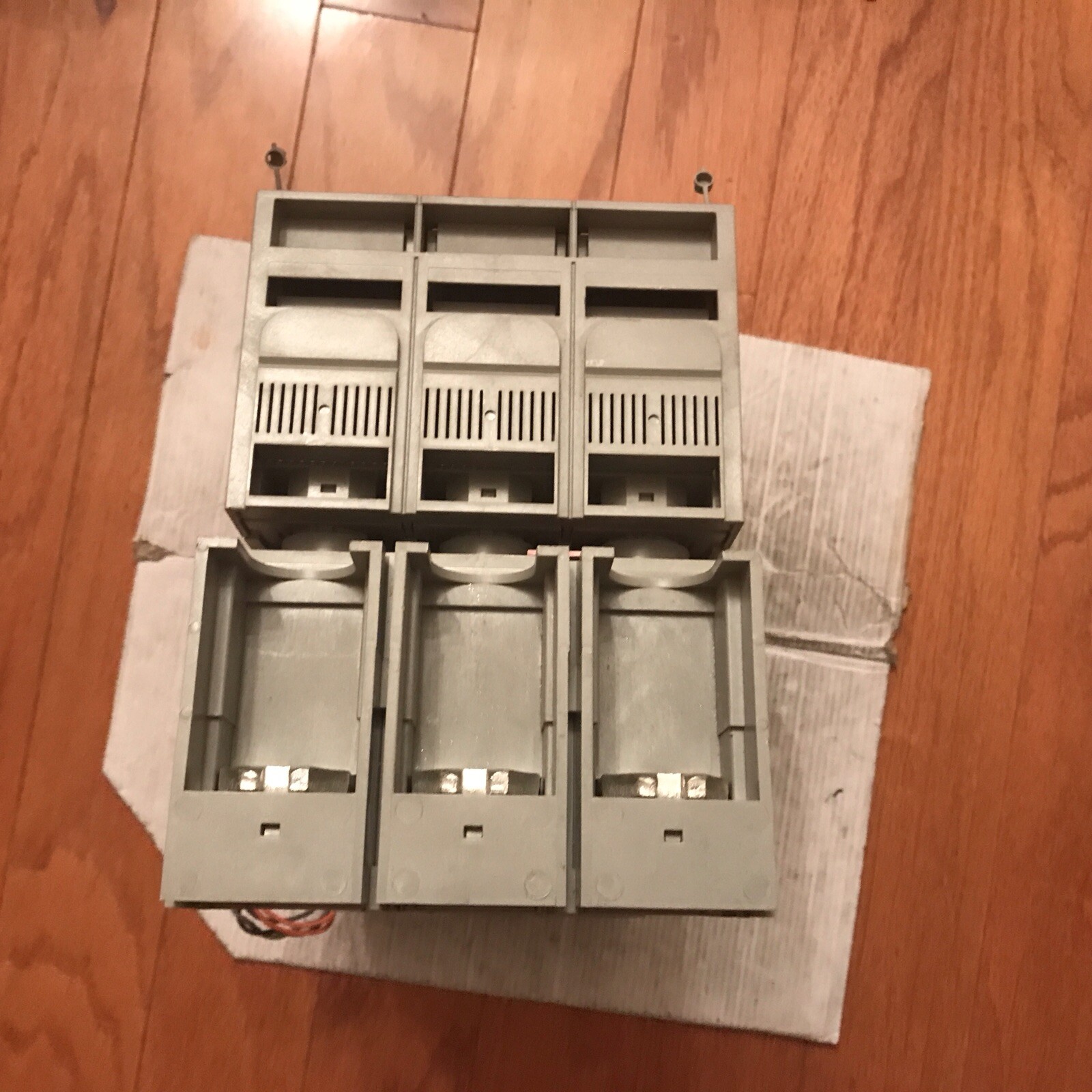 Merlin Gerin NSJ600A 3 Pole 600Amp 600V Molded Case Switch w/Base