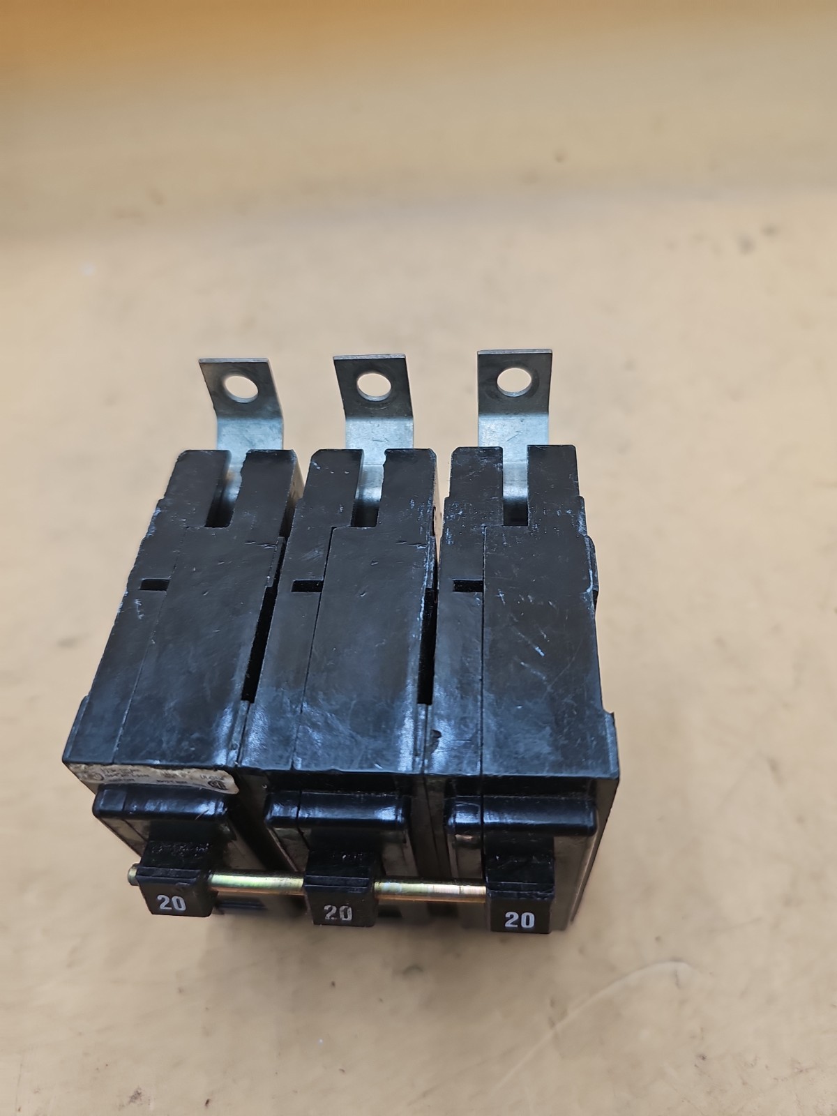 Eaton Cutler Hammer BAB3020H 3 Pole 20 Amp Type BA Bolt On Circuit Breaker