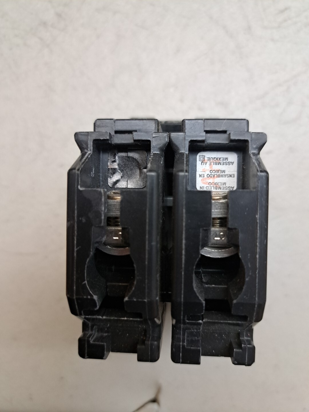 Square D DP-4075 Circuit Breaker 35 Amp 2-Pole 10ka 120/240 HACR Type 50/60Hz