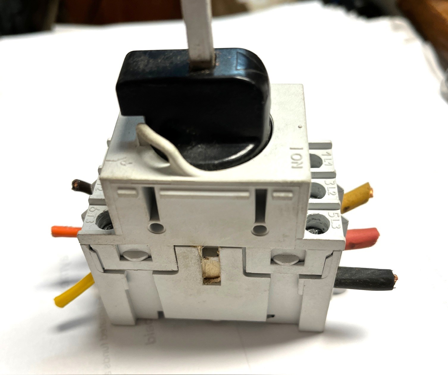 Technoelectric SD1-016-BR Gen Motor Disconnect Switch 16A 600V – 3 Ph UsedCutOut