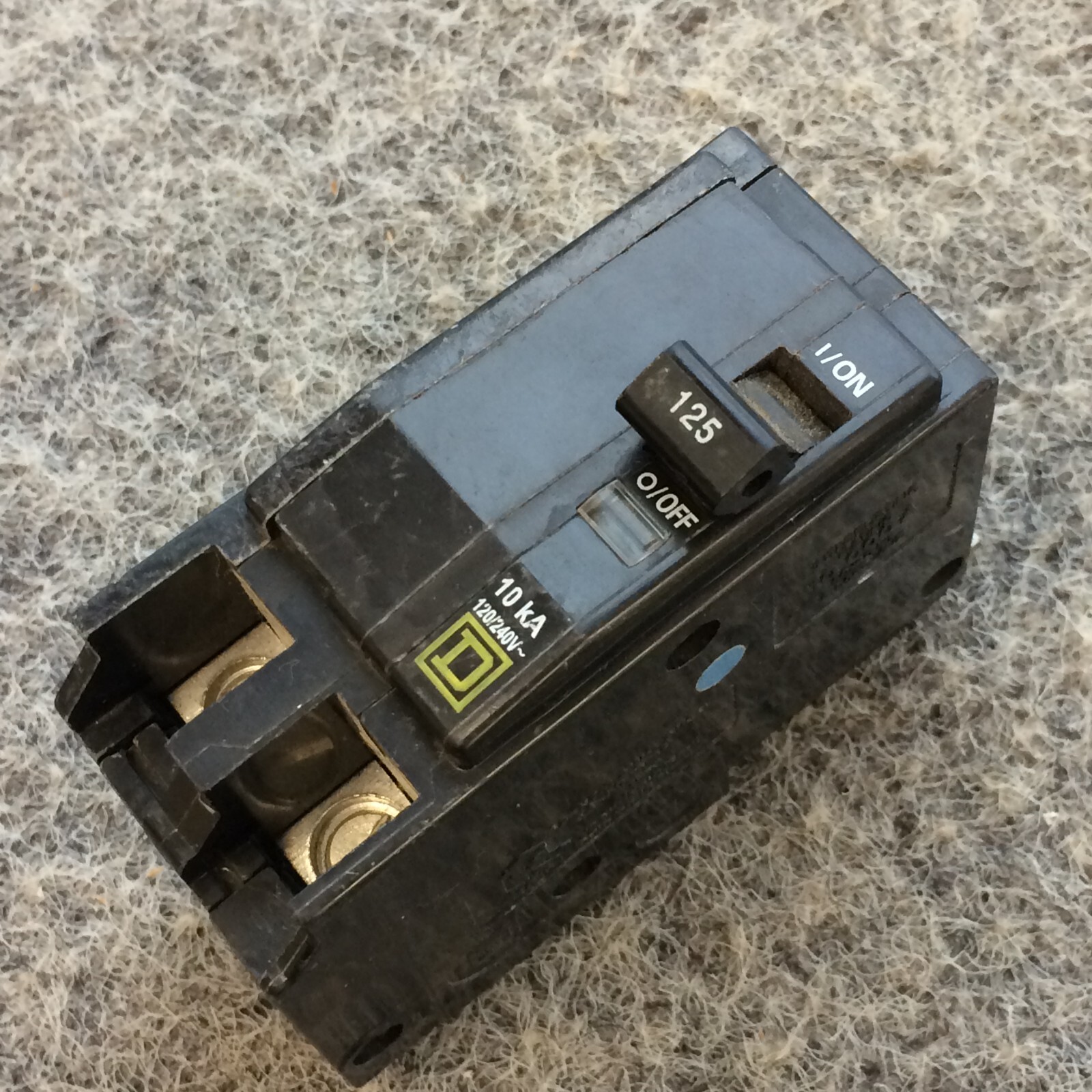 Square D QOB2125 Bolt-on Circuit Breaker – 125 A, 2 Pole, 120/240 VAC, 1.5 inch
