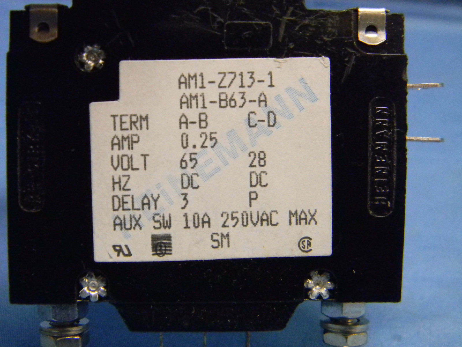 NEW Heinemann AM1-B63-A 1-Pole 0.25A 65V & 28V DC/DC Circuit Breaker AM1-Z713-1