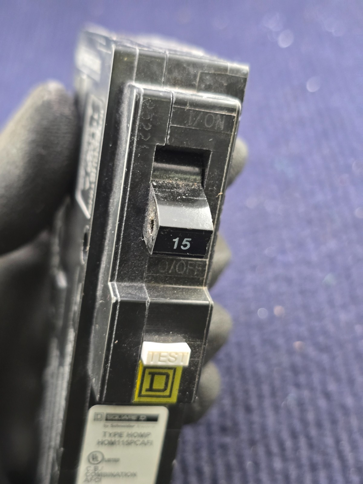 Square D HOM115PCAFI: Homeline 15A AFCI Breaker 1-Pole Plug-On Neutral 120V