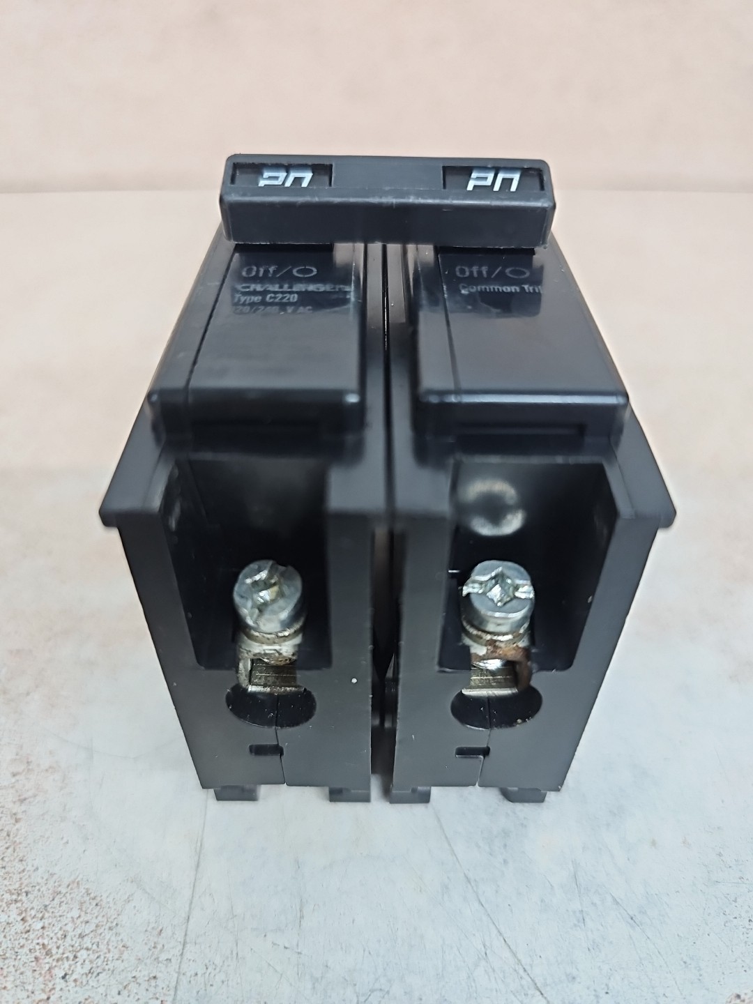 Challenger C220 Circuit Breaker 2 Pole 10kA@120/240V HACR