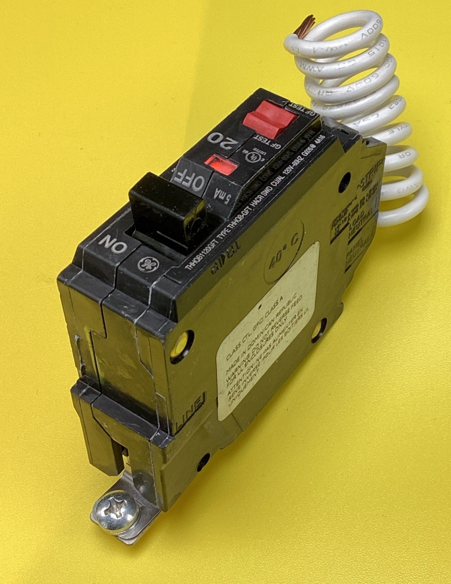 Circuit Breaker GE THQB1120GF THQB1120GFT 20 Amp 1 Pole Bolt On GFCI