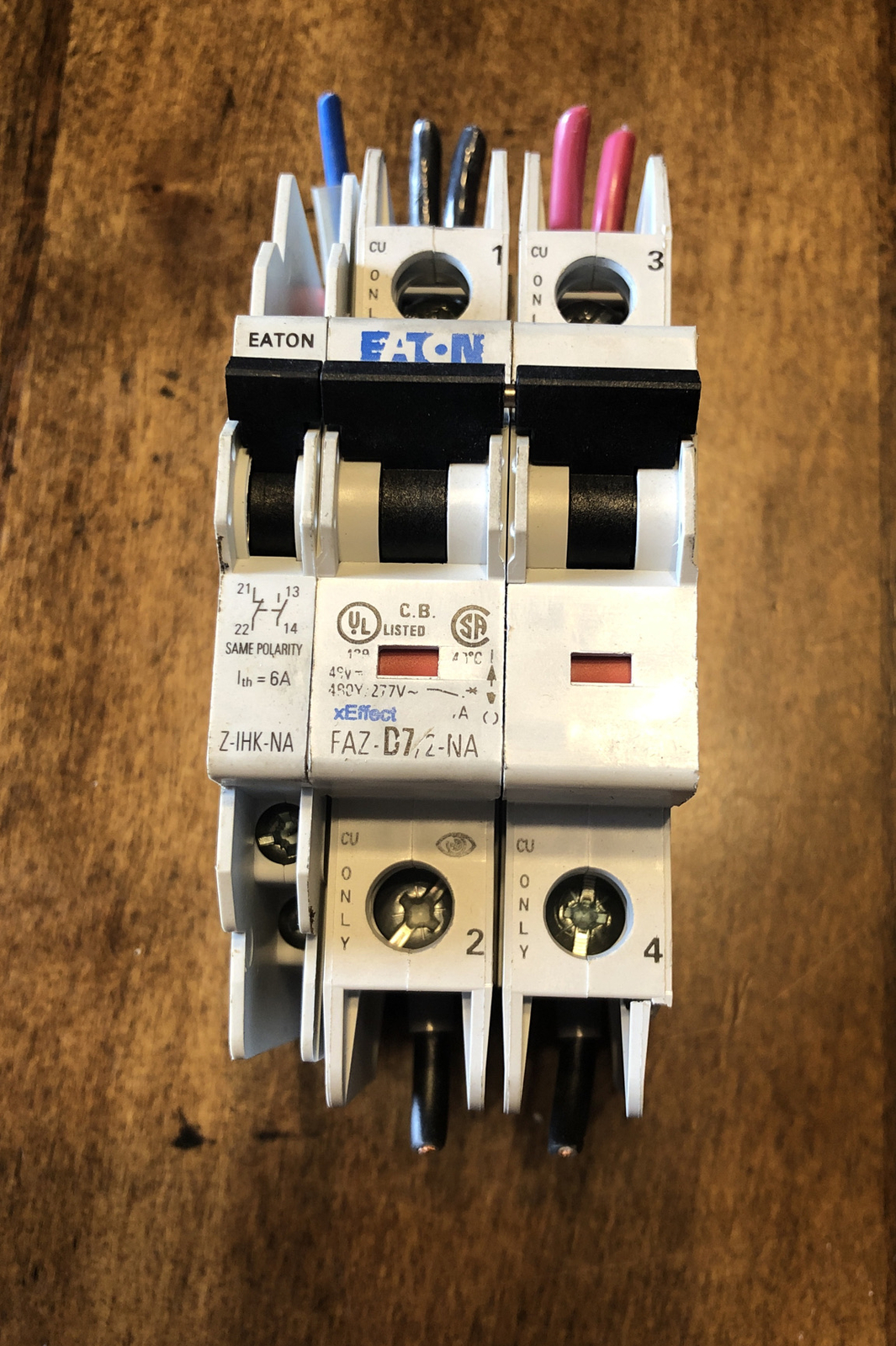 🔥🔥🔥Eaton FAZ-D7/2-NA DIN Rail Breaker 2P Z-IHK-NA 50/60Hz