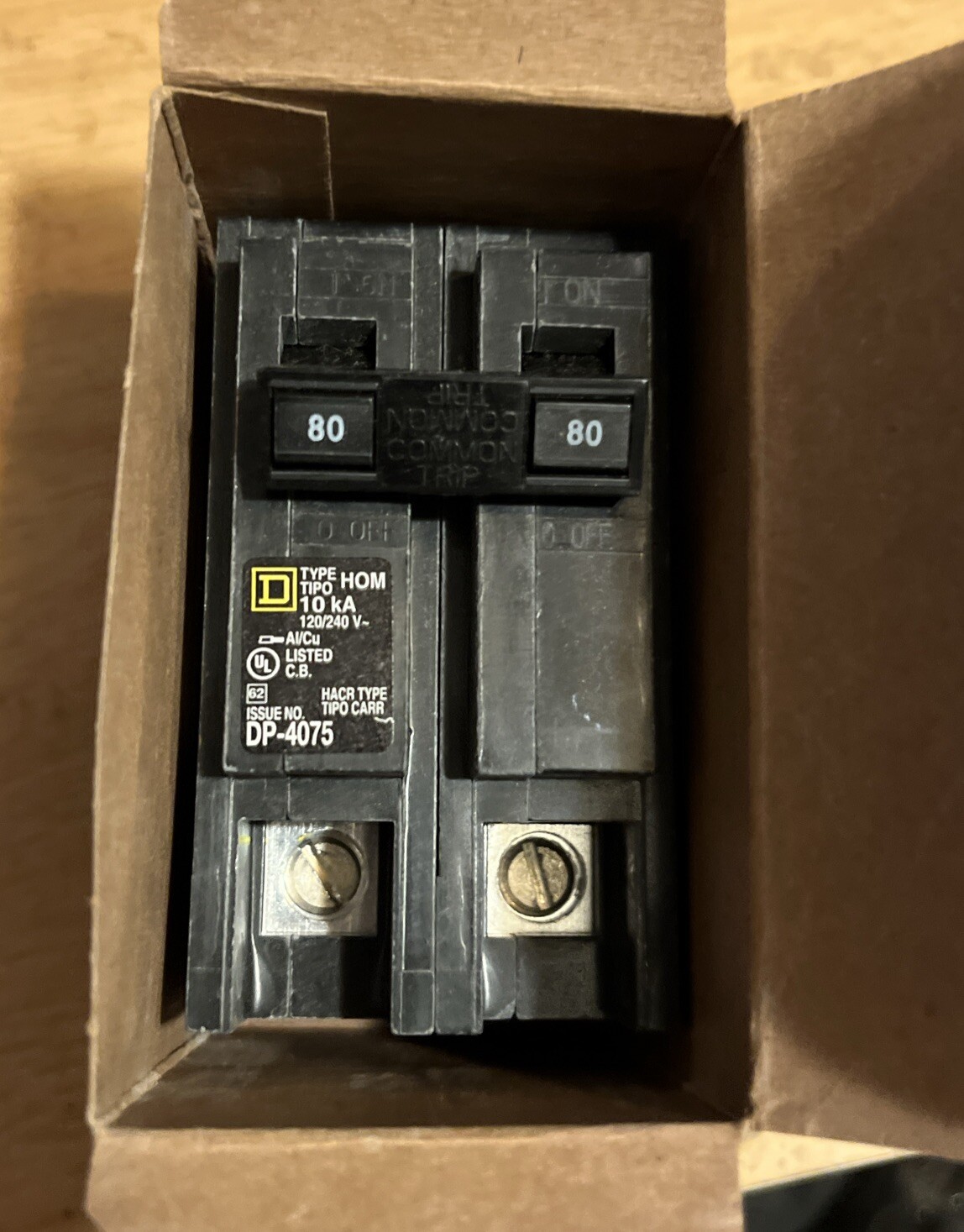 HOM280 SQUARE D 80AMP 120/240V 2 POLE CIRCUIT BREAKER NEW