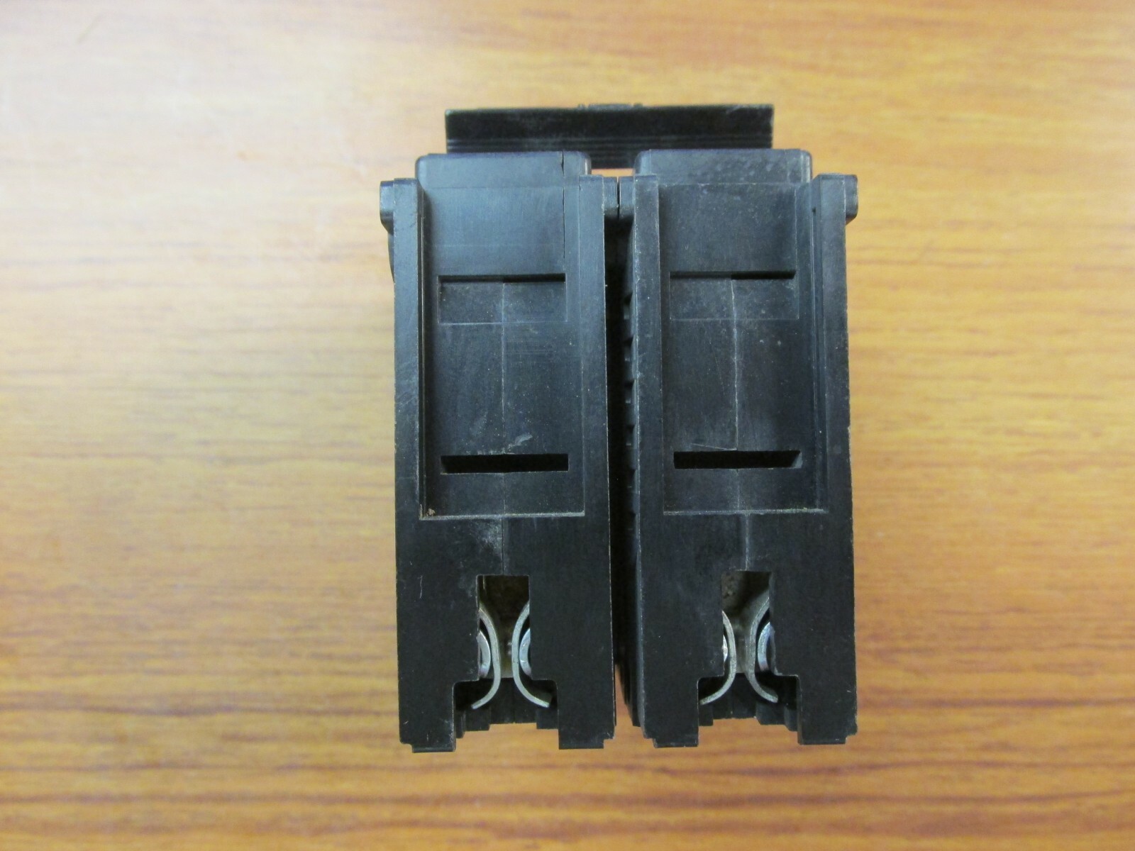 CHALLENGER CIRCUIT BREAKER 2 POLE, 30 AMP, CAT# C230 ….. VS-405