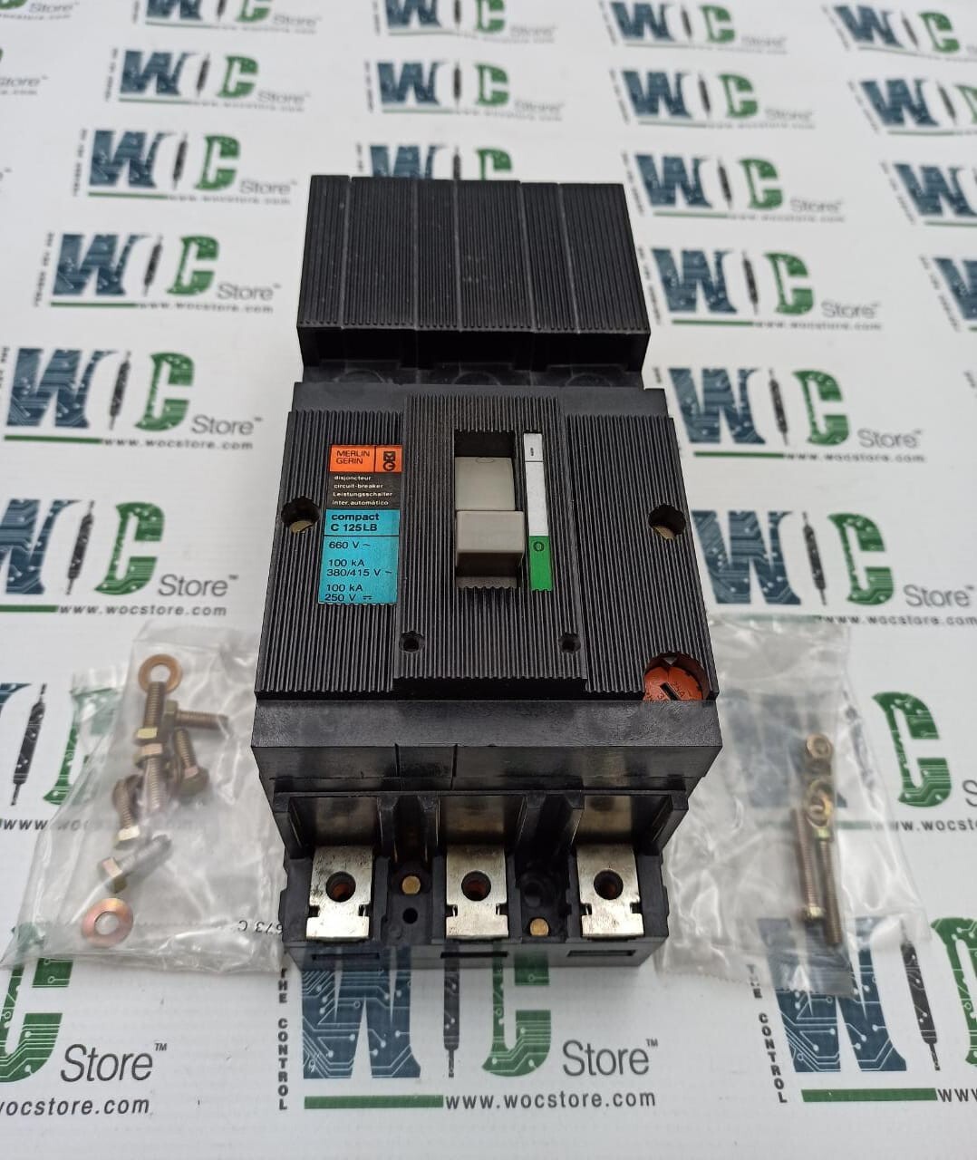 C125LB MERLIN GERIN CIRCUIT BREAKER 100 kA, 380/415V AC, 250V DC