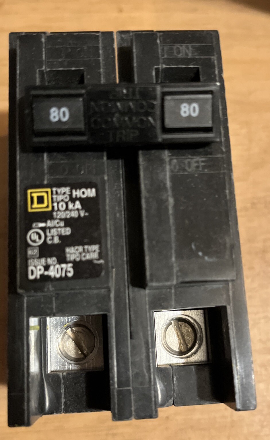 HOM280 SQUARE D 80AMP 120/240V 2 POLE CIRCUIT BREAKER NEW