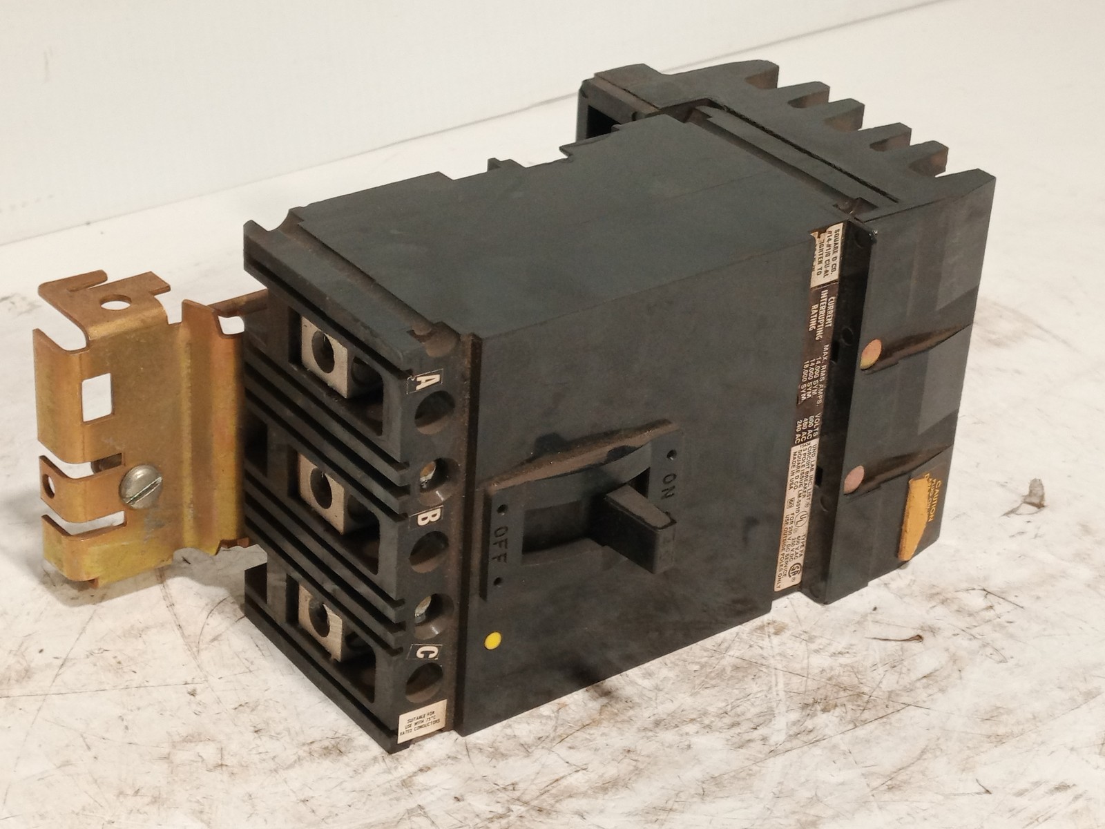 Square D FA-36040 3 Pole Circuit Breaker 40A 240/480/600VAC Type FA