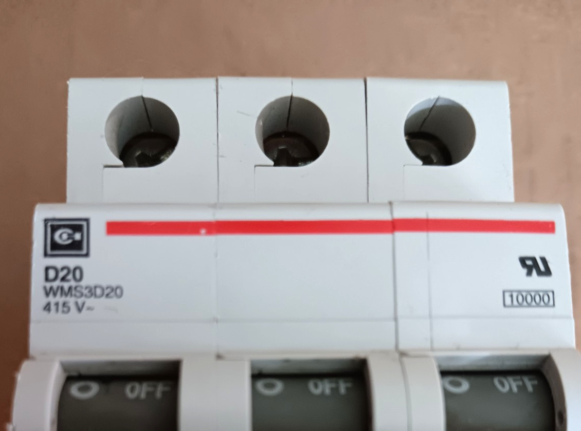 Cutler Hammer WMS Circuit Breaker 480 V Lot Of 5 See Description