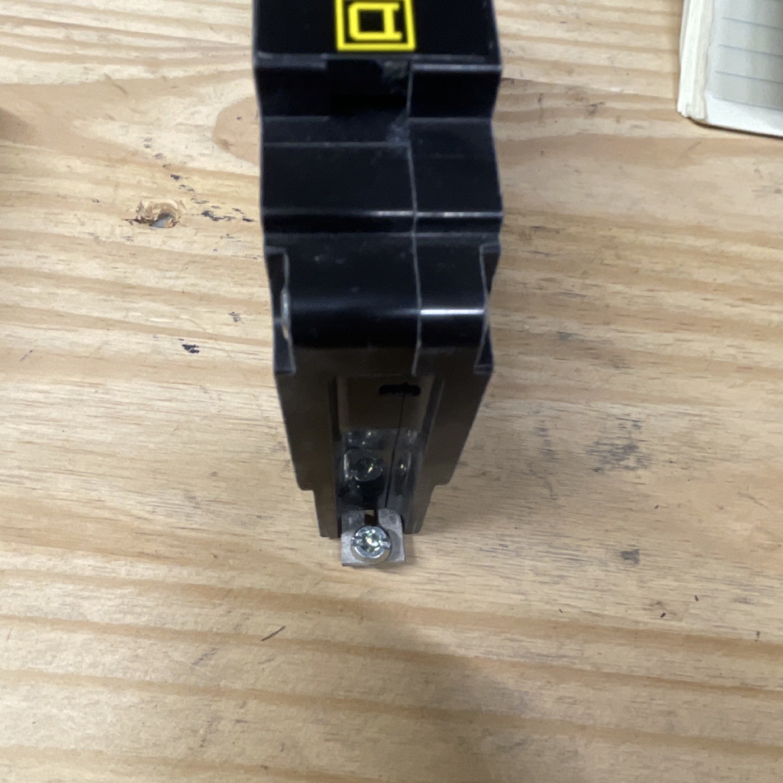 Square D EDB14020 (4 NHA34227) 20A 1-Pole Bolt-On Circuit Breaker 277V