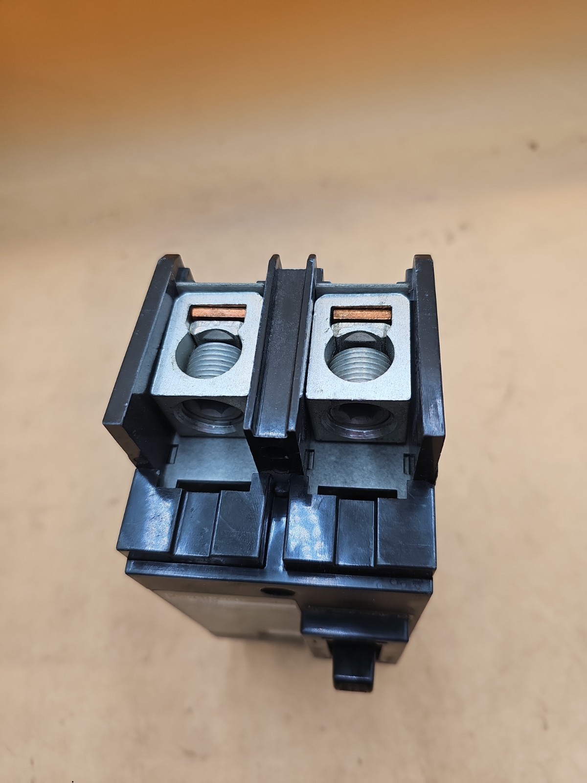 Square D PowerPact QBL22200 2 Pole 200 Amp Type QB 200 Circuit Breaker