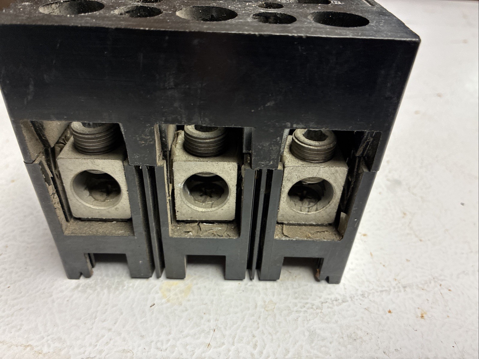 ITE ET-4746 200 Amp 600V Breaker 3-Pole ET 225A FJ Frame Type ET4746 I-T-E 200 A