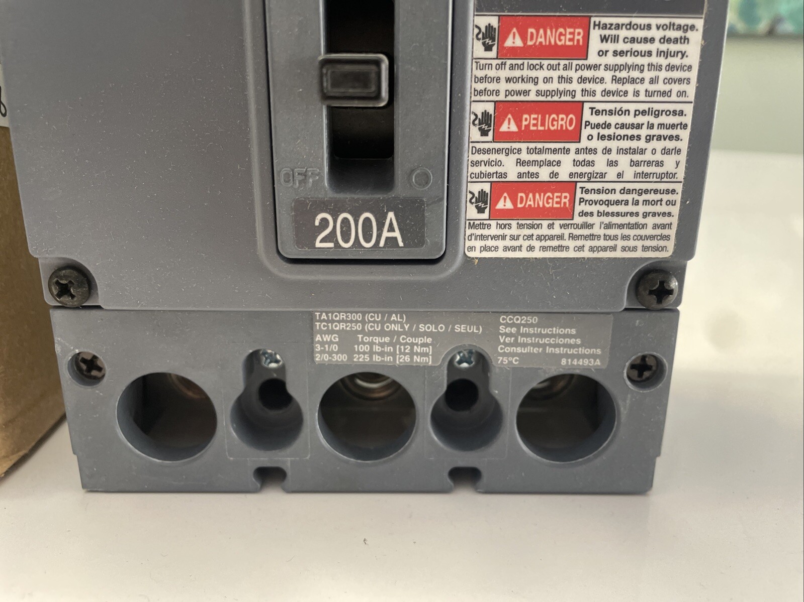 Siemens QR23B200L Low Voltage Molded Case Circuit Breaker 3P 200A 10KA (SSS8)
