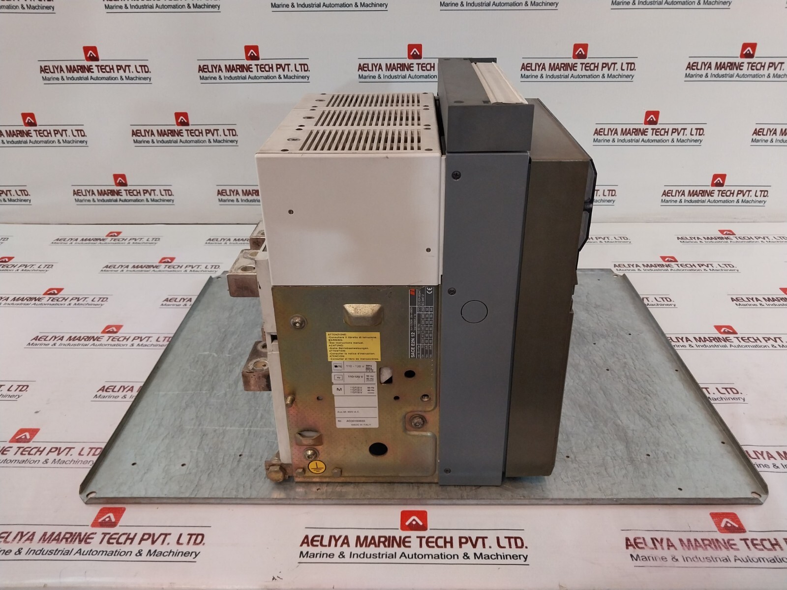 ABB SACE E2N 12 Circuit Breaker 690V 55KA X 1S 110-120V 50-60HZ 1250A