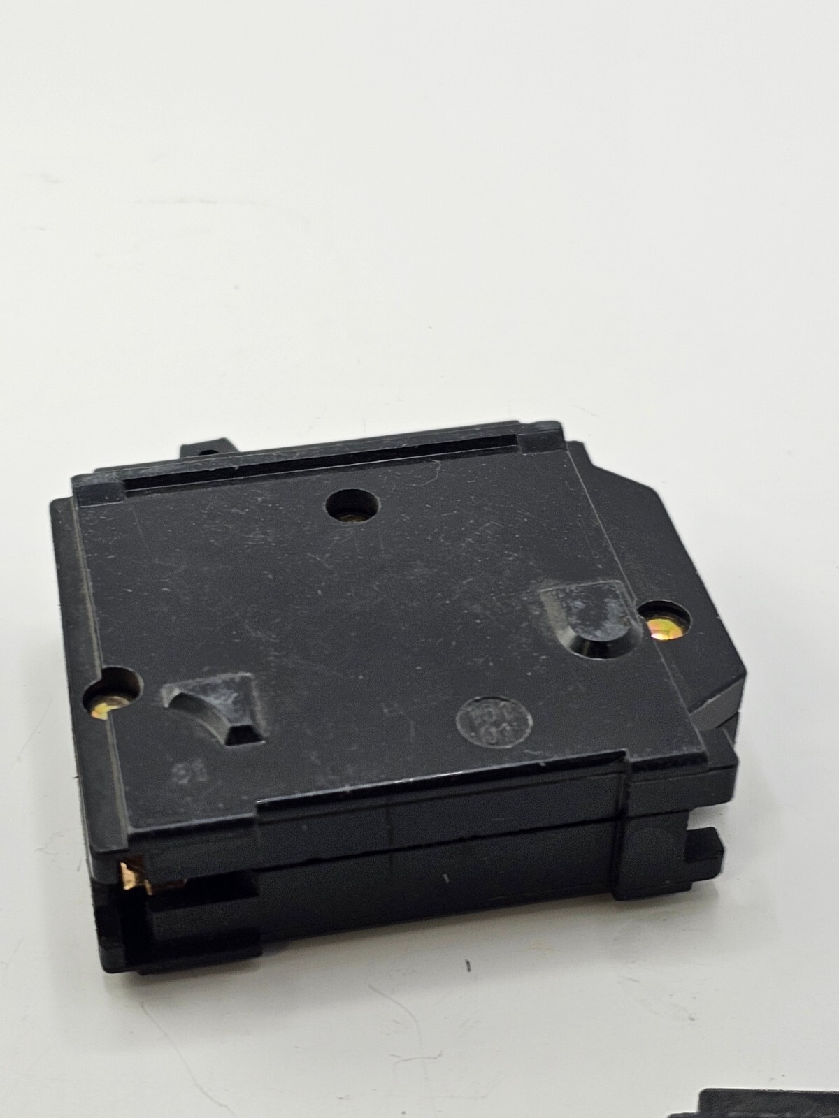 Square D HOM 10KA 120/240V 50/60 Hz Single Pole 20Amp Circuit Breaker N-6020