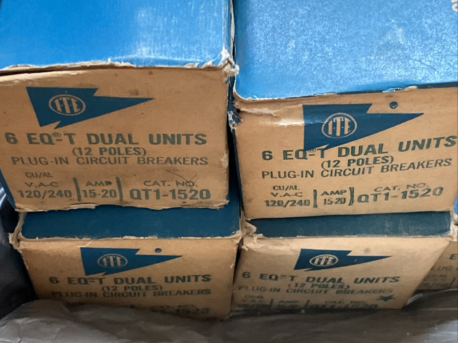 New ITE QT1-1520 15A 20A TANDEM Circuit Breaker CLOSED CLIP EQ-T QTI1520 New!