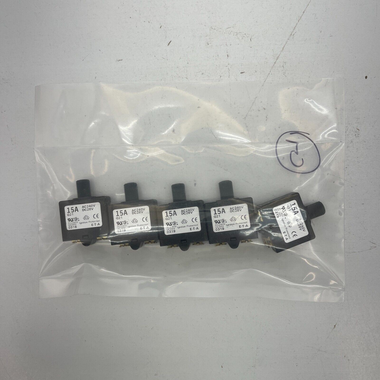 ETA G21-15A Thermal Circuit Breaker 15 A, 240 VAC 28 DVC – Pack of 5
