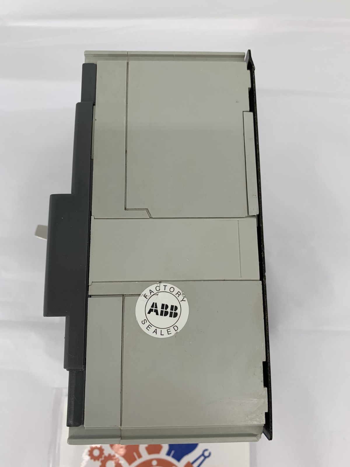 ABB SACE Tmax T3N T3N200TW 200A 4P 690VAC Molded Case Circuit Breaker