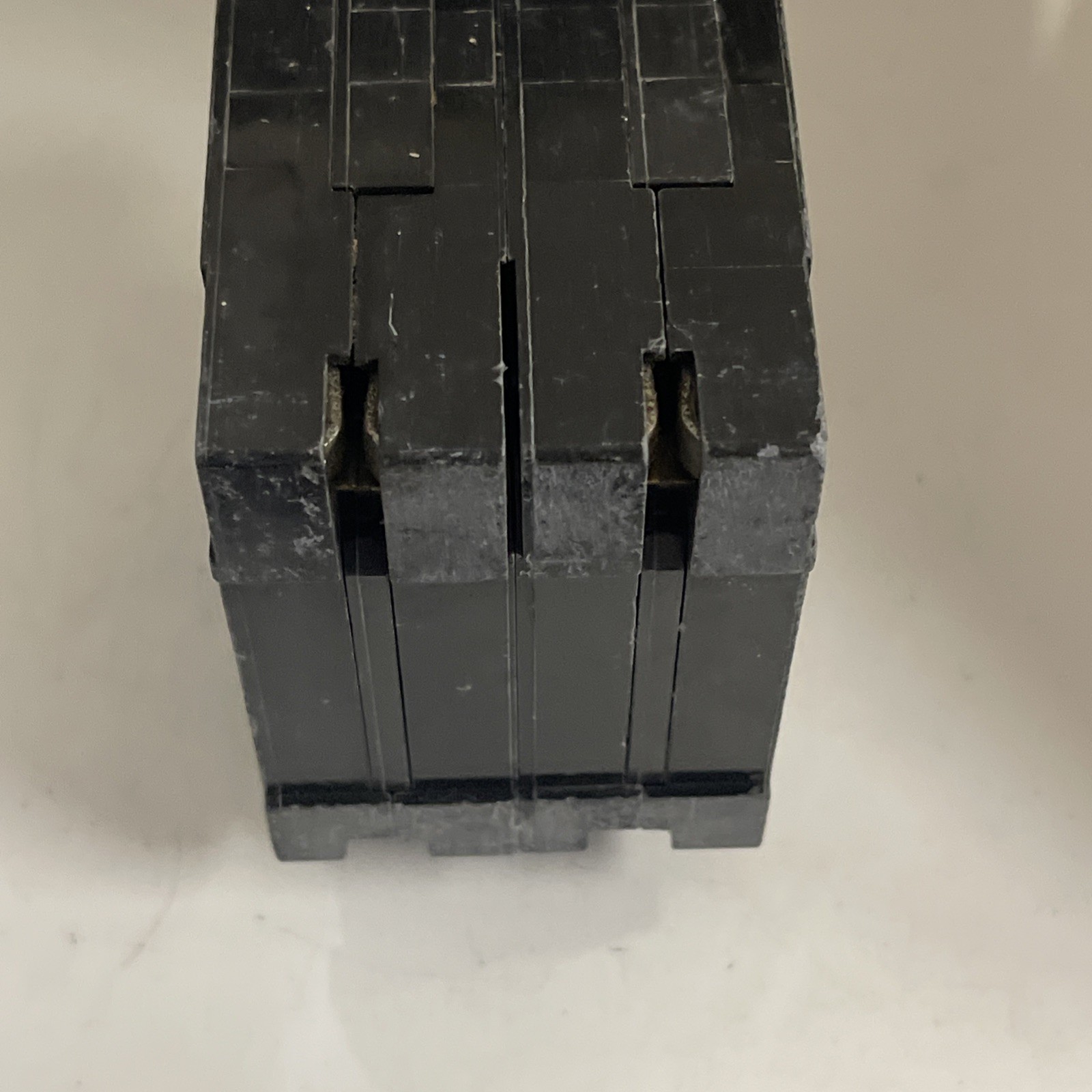 HOMT2020230 Homeline Quad Two 1 Pole 20 Amp One 2P 30 Amp Plug In Tandem Breaker