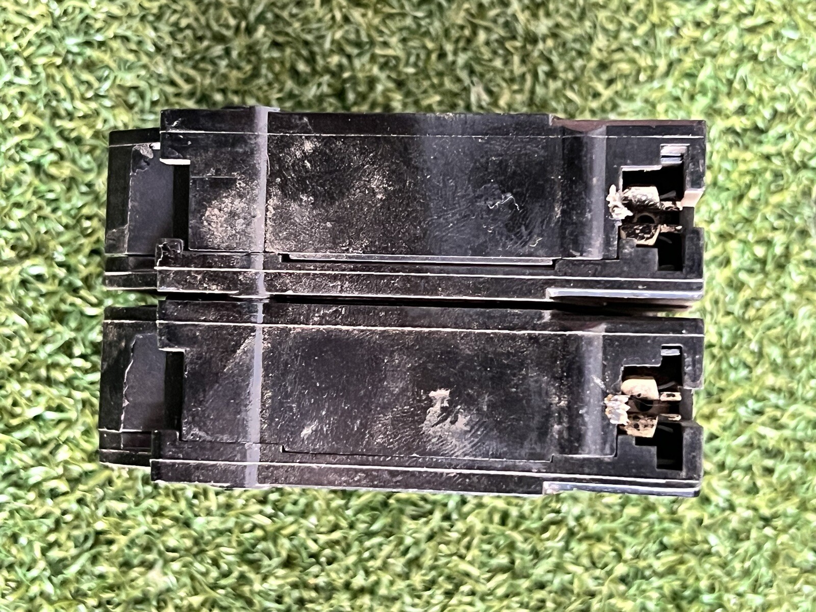 GENERAL ELECTRIC GE THQL2120 20 AMP 2 Pole Circuit Breaker TQL2120 USED