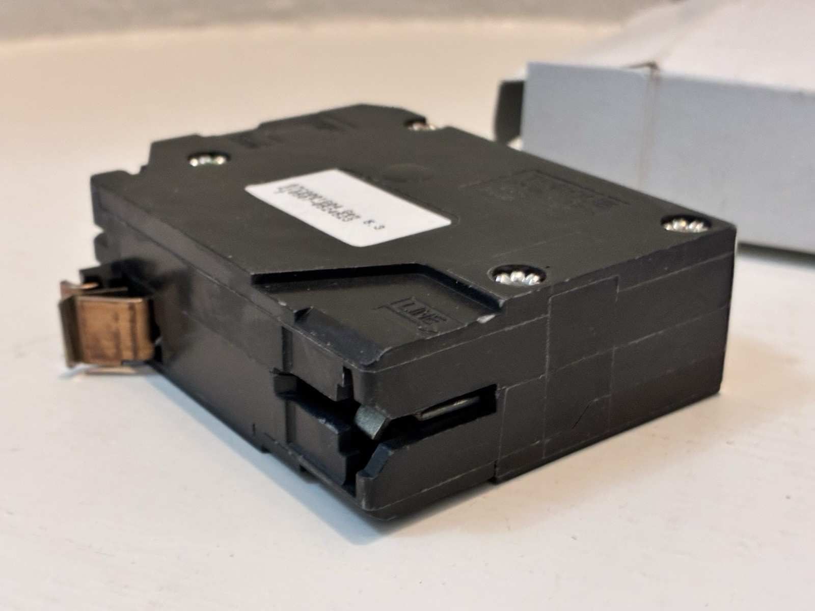 EATON BR COMBINATION AFCI-BRP120AF-SINGLE POLE-120-#14-8 AWG Cu/AI-V-20A-Lot T17