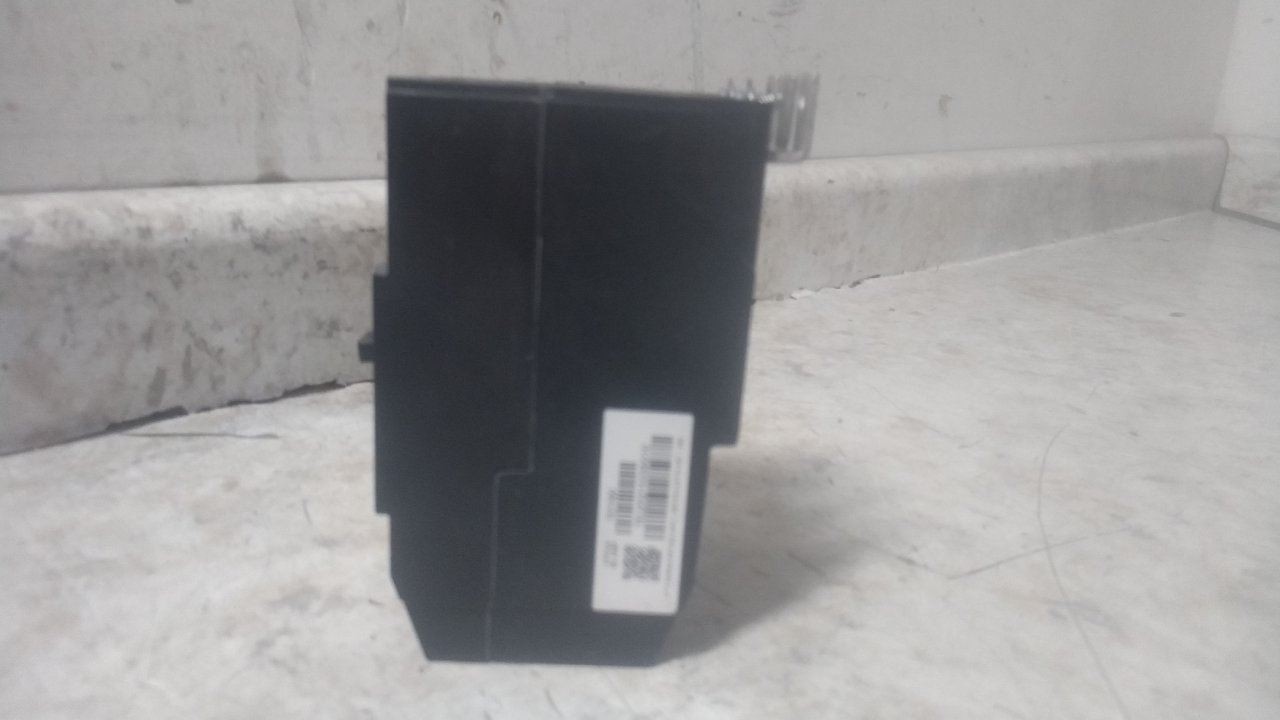 GE TEY390 277/480VAC 250VDC 90 Amps 3-Pole Molded Case Circuit Breaker (C)