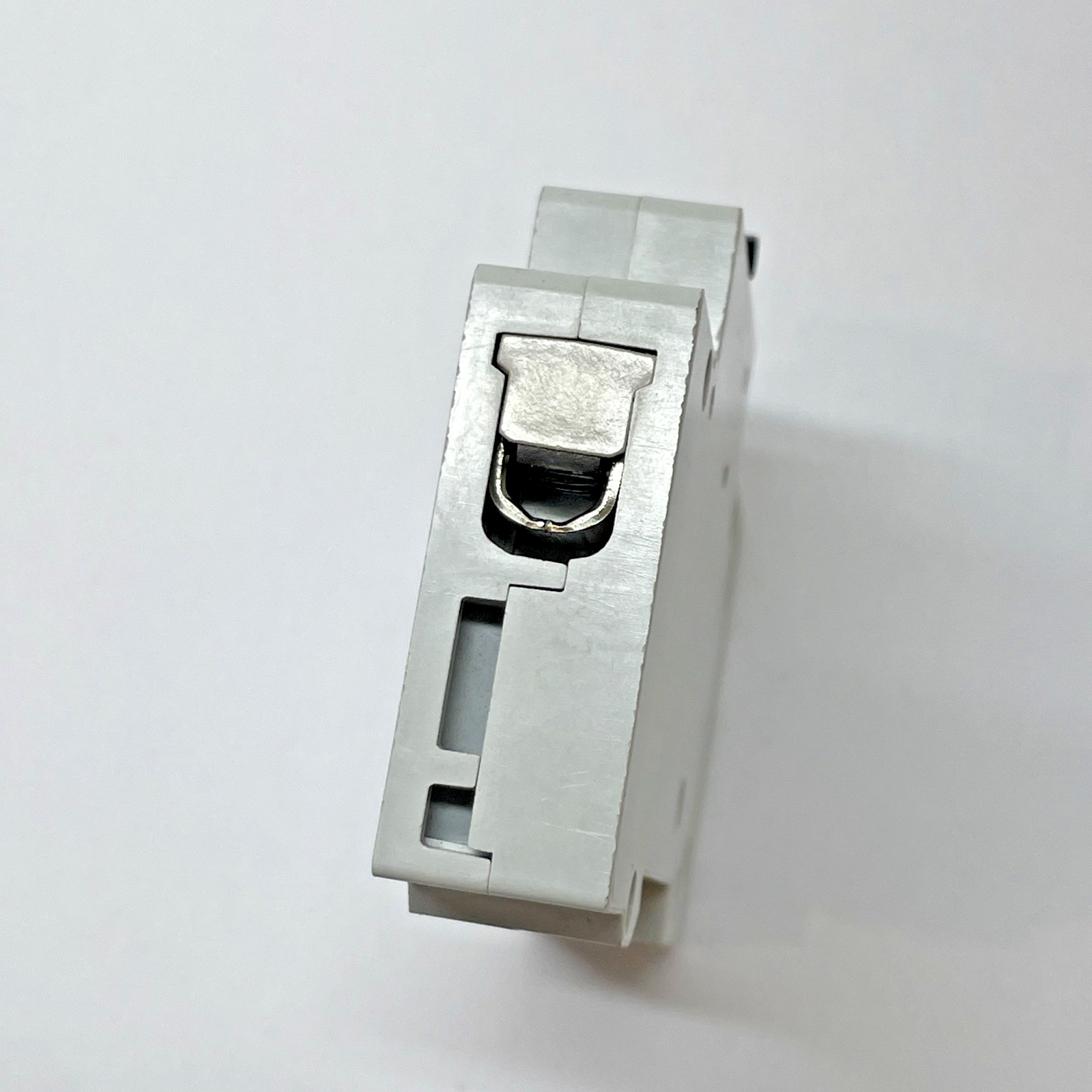 GE V-LINE V37115 15A 1-Pole DIN-Rail Circuit Breaker D15 277/480V (NEW)