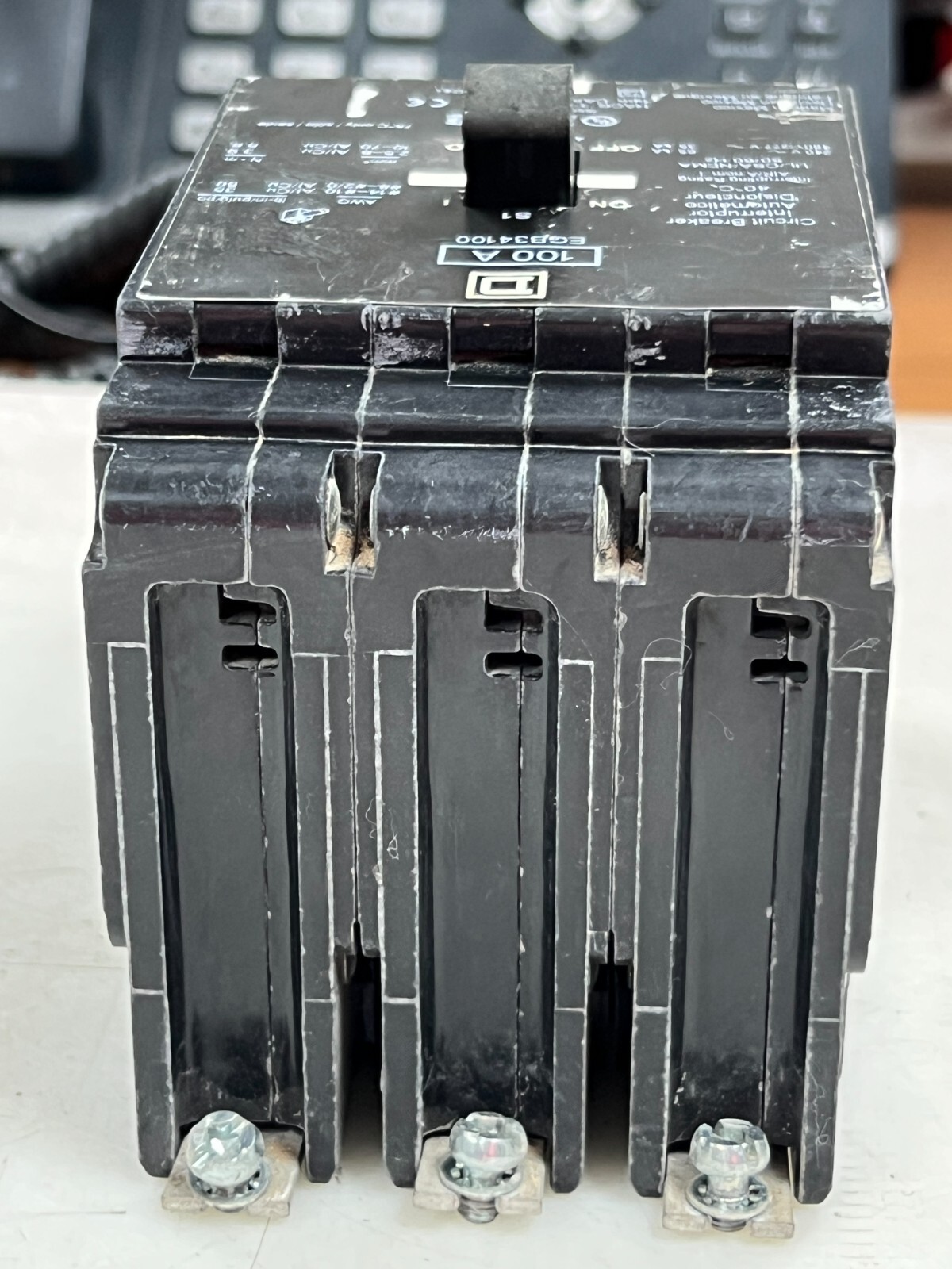 👀 NEW SQUARE D 100 AMP CIRCUIT BREAKER 480Y/277 VAC 3 POLE EGB34100
