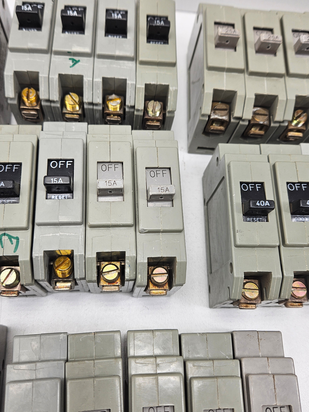 ALB-1 Breaker Lot – Includes a variety of 116 UNITS